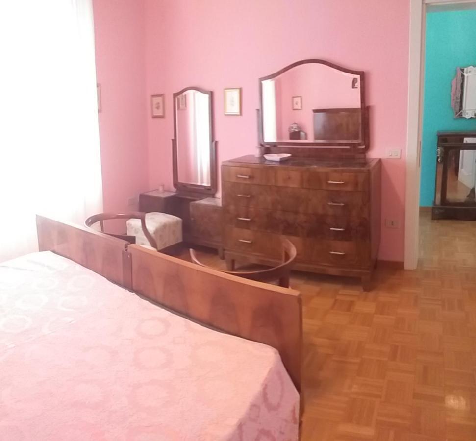 Отель La Montecchia House Montecchia di Crosara Экстерьер фото